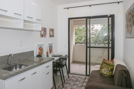 Sala e Cozinha de apartamento para alugar com 1 quarto, 31m² em Perdizes, São Paulo