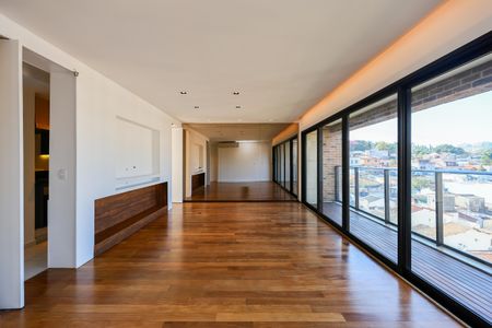 Sala de apartamento à venda com 2 quartos, 222m² em Vila Progredior, São Paulo