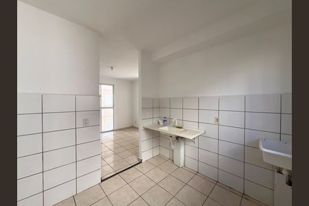Cozinha de apartamento à venda com 2 quartos, 45m² em Vale das Amendoeiras, Contagem