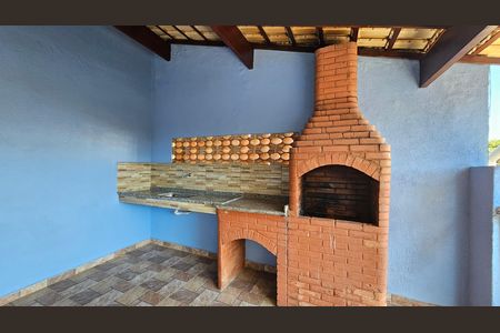 Churrasqueira de casa para alugar com 3 quartos, 130m² em Olinda, Nilópolis