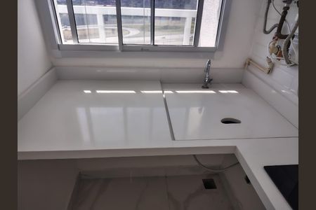 Área de serviço de apartamento para alugar com 2 quartos, 46m² em Piratininga, Osasco