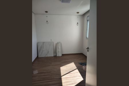 Quarto de apartamento para alugar com 2 quartos, 46m² em Piratininga, Osasco