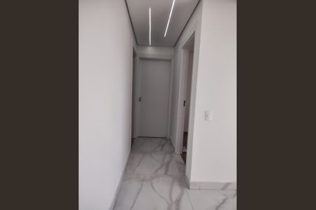 Corredor de apartamento para alugar com 2 quartos, 46m² em Piratininga, Osasco