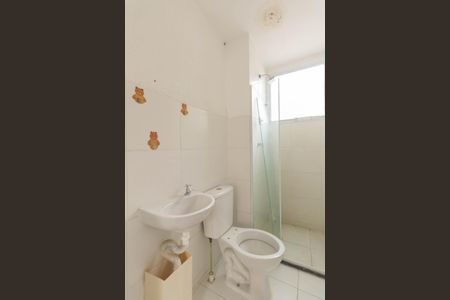 Banheiro de apartamento para alugar com 2 quartos, 40m² em Trindade, São Gonçalo