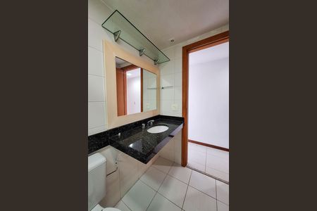 Apartamento para alugar com 260m², 3 quartos e 3 vagas Apartamento para alugar com 260m², 3 quartos e 3 vagasBanheiro Social