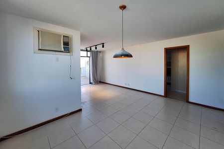 Sala de apartamento para alugar com 3 quartos, 260m² em Piratininga, Niterói