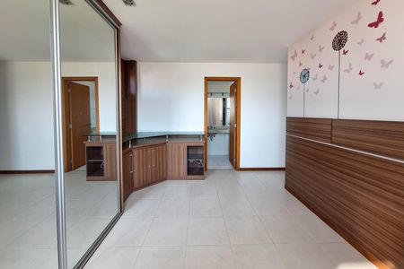 Apartamento para alugar com 260m², 3 quartos e 3 vagas Apartamento para alugar com 260m², 3 quartos e 3 vagasSuíte 1