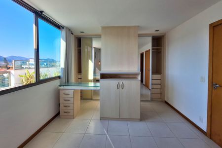 Apartamento para alugar com 260m², 3 quartos e 3 vagas Apartamento para alugar com 260m², 3 quartos e 3 vagasSuíte 2