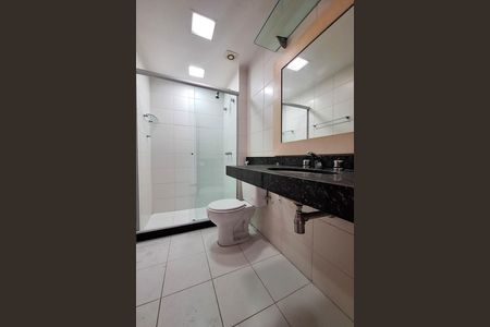 Apartamento para alugar com 260m², 3 quartos e 3 vagas Apartamento para alugar com 260m², 3 quartos e 3 vagasBanheiro Social