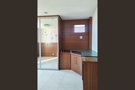 Apartamento para alugar com 260m², 3 quartos e 3 vagas Apartamento para alugar com 260m², 3 quartos e 3 vagasSuíte 1