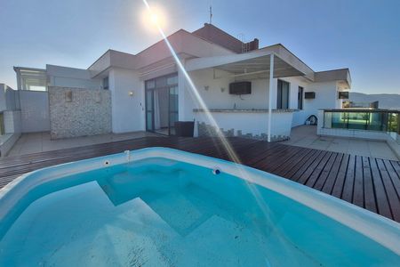 Apartamento para alugar com 260m², 3 quartos e 3 vagas Apartamento para alugar com 260m², 3 quartos e 3 vagasCobertura