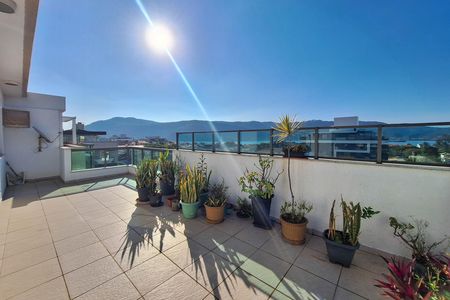 Apartamento para alugar com 260m², 3 quartos e 3 vagas Apartamento para alugar com 260m², 3 quartos e 3 vagasCobertura