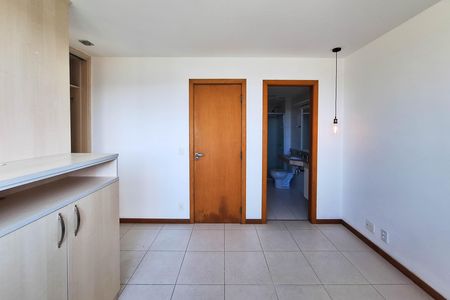 Apartamento para alugar com 260m², 3 quartos e 3 vagas Apartamento para alugar com 260m², 3 quartos e 3 vagasSuíte 2