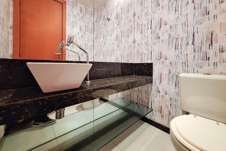Apartamento para alugar com 260m², 3 quartos e 3 vagas Apartamento para alugar com 260m², 3 quartos e 3 vagasLavabo