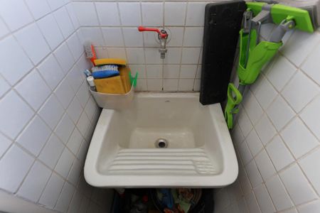 Apartamento para alugar com 104m², 2 quartos e 1 vaga Apartamento para alugar com 104m², 2 quartos e 1 vagaCozinha e área de serviço