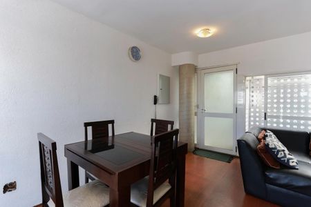 Apartamento para alugar com 104m², 2 quartos e 1 vaga Apartamento para alugar com 104m², 2 quartos e 1 vagaSala