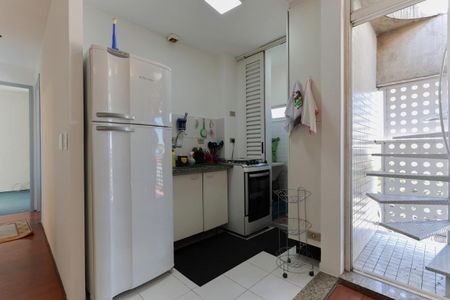 Apartamento para alugar com 104m², 2 quartos e 1 vaga Apartamento para alugar com 104m², 2 quartos e 1 vagaCozinha e área de serviço