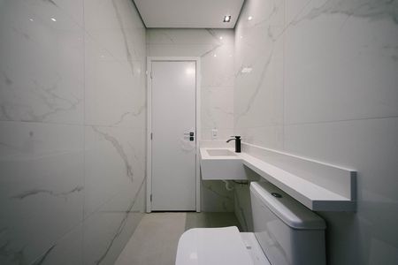 Banheiro da Suíte 3 de casa para alugar com 3 quartos, 184m² em Vila Granada, São Paulo