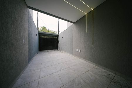 Garagem de casa para alugar com 3 quartos, 184m² em Vila Granada, São Paulo