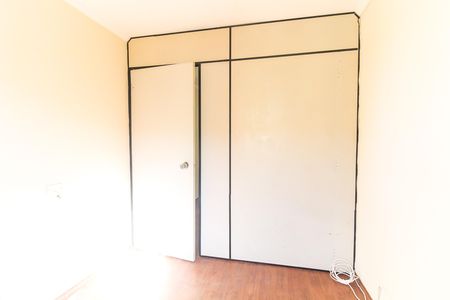 Quarto 1 de apartamento à venda com 3 quartos, 56m² em Itaquera, São Paulo