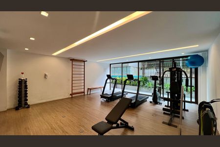 Studio para alugar com 47m², 1 quarto e 1 vaga Studio para alugar com 47m², 1 quarto e 1 vagaAcademia