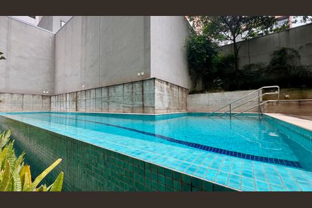 Studio para alugar com 47m², 1 quarto e 1 vaga Studio para alugar com 47m², 1 quarto e 1 vagaPiscina
