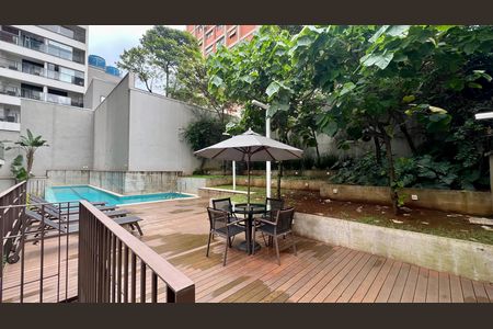Piscina de kitnet/studio para alugar com 1 quarto, 47m² em Pinheiros, São Paulo