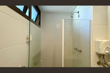 Studio para alugar com 47m², 1 quarto e 1 vaga Studio para alugar com 47m², 1 quarto e 1 vagaBanheiro