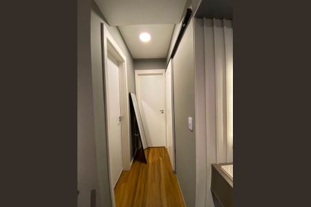Corredor de apartamento para alugar com 2 quartos, 42m² em Cidade Líder, São Paulo