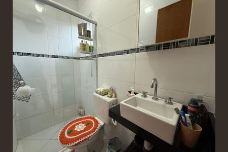 Banheiro de casa de condomínio à venda com 2 quartos, 65m² em Vila Gustavo, São Paulo