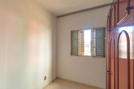 Quarto 1 de apartamento para alugar com 2 quartos, 40m² em Guajuviras, Canoas