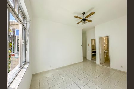 Kitnet/Studio à venda com 1 quarto, 27m² em Laranjeiras, Rio de Janeiro