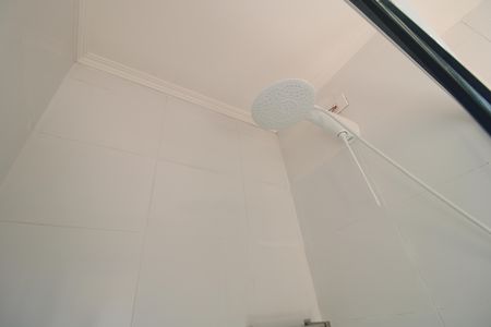 Banheiro de kitnet/studio à venda com 1 quarto, 33m² em Campo Grande, São Paulo