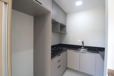 Cozinha de kitnet/studio à venda com 1 quarto, 33m² em Campo Grande, São Paulo