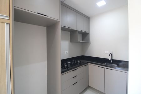 Cozinha de kitnet/studio à venda com 1 quarto, 33m² em Campo Grande, São Paulo
