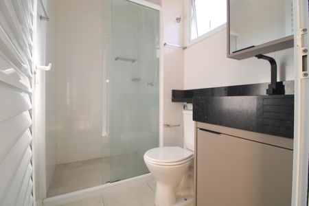 Banheiro de kitnet/studio à venda com 1 quarto, 33m² em Campo Grande, São Paulo