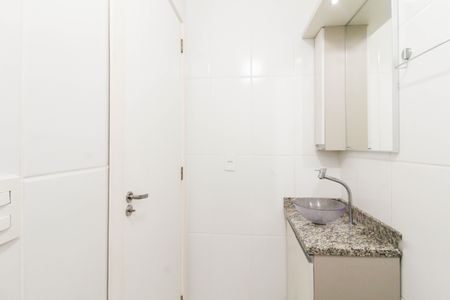 Banheiro de apartamento para alugar com 2 quartos, 57m² em Igara, Canoas