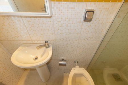 Banheiro de serviço de casa para alugar com 3 quartos, 200m² em Campo Grande, Rio de Janeiro