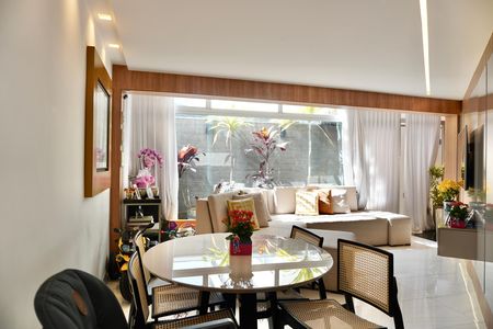 Apartamento à venda com 2 quartos, 150m² em Savassi, Belo Horizonte