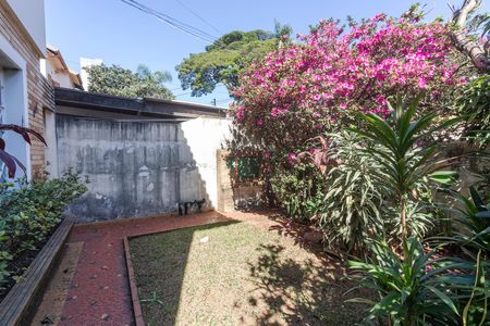Casa à venda com 440m², 3 quartos e 3 vagas Casa à venda com 440m², 3 quartos e 3 vagasJardim