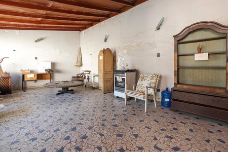 Casa à venda com 440m², 3 quartos e 3 vagas Casa à venda com 440m², 3 quartos e 3 vagasSalão