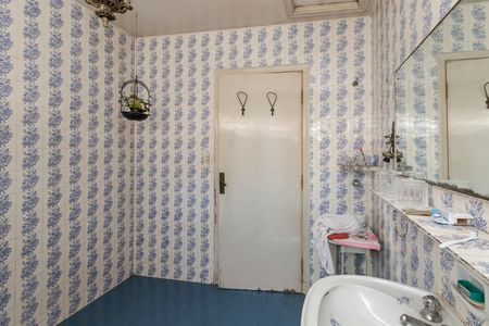 Casa à venda com 440m², 3 quartos e 3 vagas Casa à venda com 440m², 3 quartos e 3 vagasBanheiro