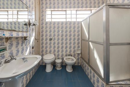 Casa à venda com 440m², 3 quartos e 3 vagas Casa à venda com 440m², 3 quartos e 3 vagasBanheiro