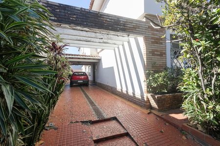 Garagem de casa à venda com 3 quartos, 440m² em Itaim Bibi, São Paulo