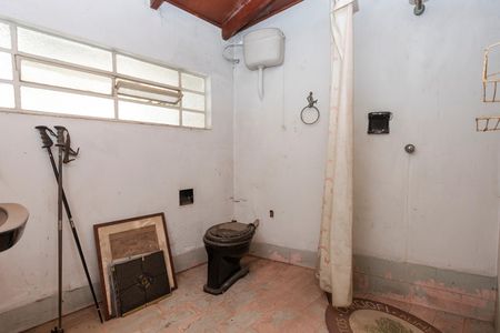 Casa à venda com 440m², 3 quartos e 3 vagas Casa à venda com 440m², 3 quartos e 3 vagasBanheiro do Salão