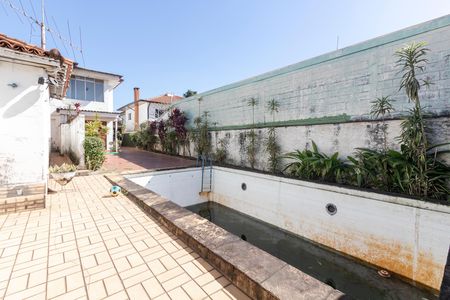 Casa à venda com 440m², 3 quartos e 3 vagas Casa à venda com 440m², 3 quartos e 3 vagasQuintal