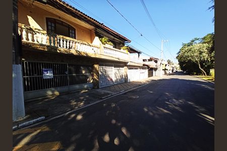 Casa para alugar com 90m², 3 quartos e 2 vagas Casa para alugar com 90m², 3 quartos e 2 vagasFachada