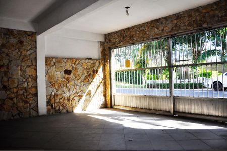 Área externa de casa à venda com 3 quartos, 90m² em Parque Nações Unidas, São Paulo