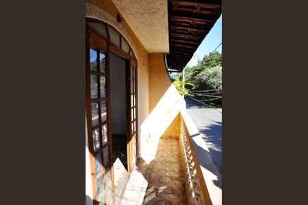 Casa para alugar com 90m², 3 quartos e 2 vagas Casa para alugar com 90m², 3 quartos e 2 vagasVaranda da sala