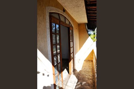 Casa para alugar com 90m², 3 quartos e 2 vagas Casa para alugar com 90m², 3 quartos e 2 vagasVaranda da sala
